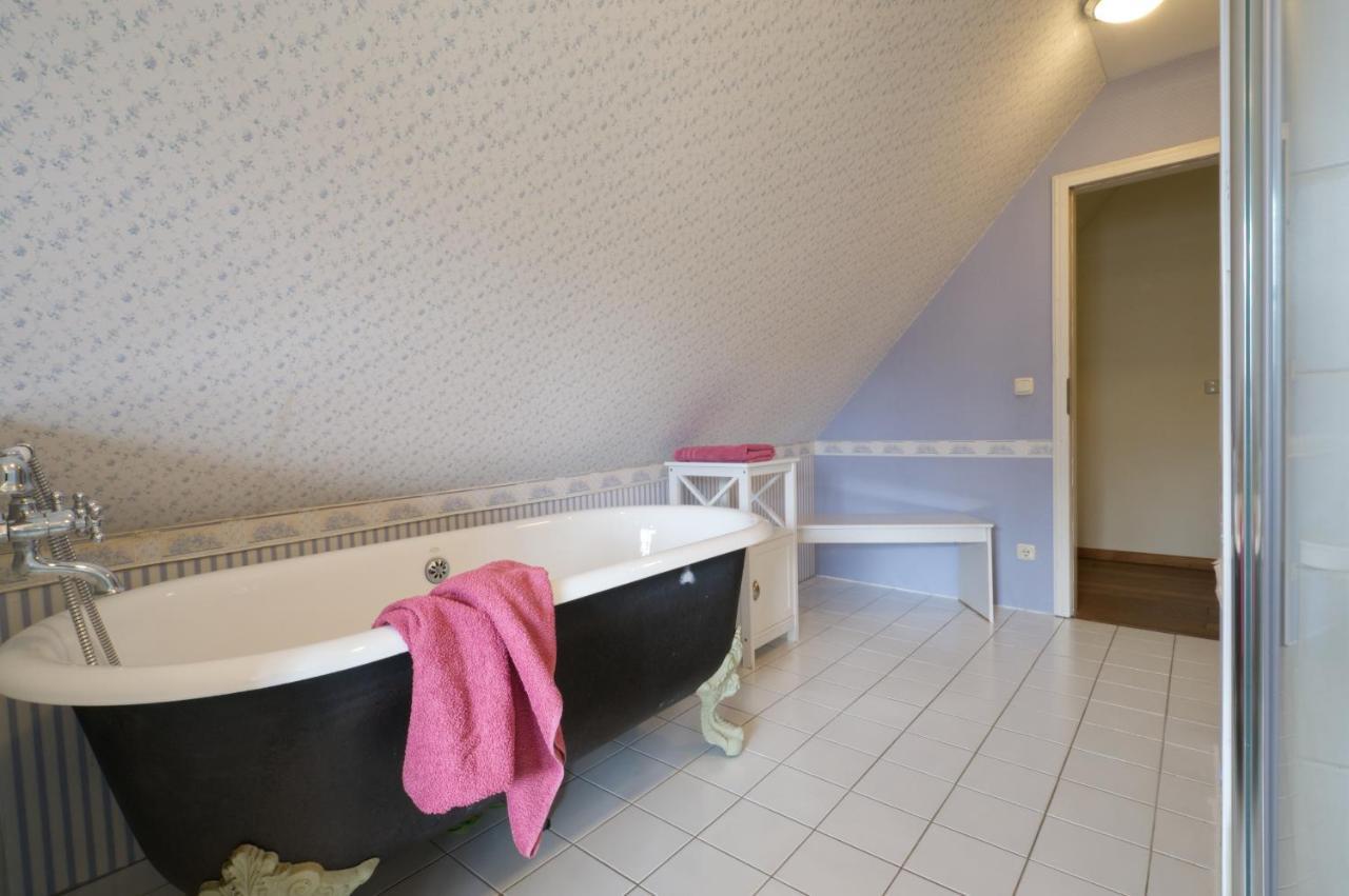 Reetdachhaus Mit Grossem Garten Und Kamin Marlow Eksteriør billede